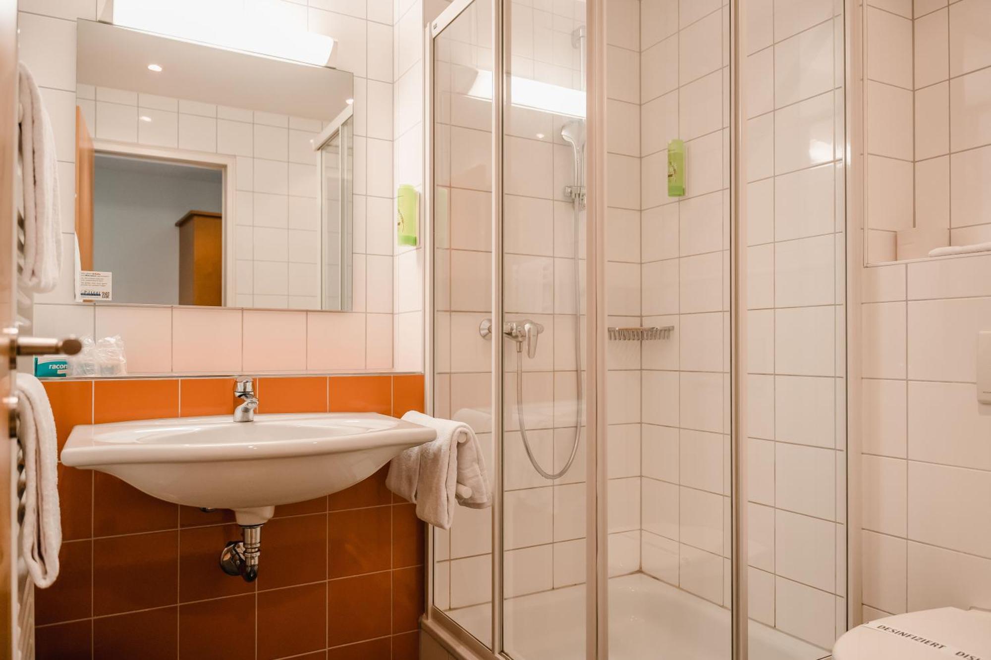 Hotel Hegau Ost Engen Esterno foto